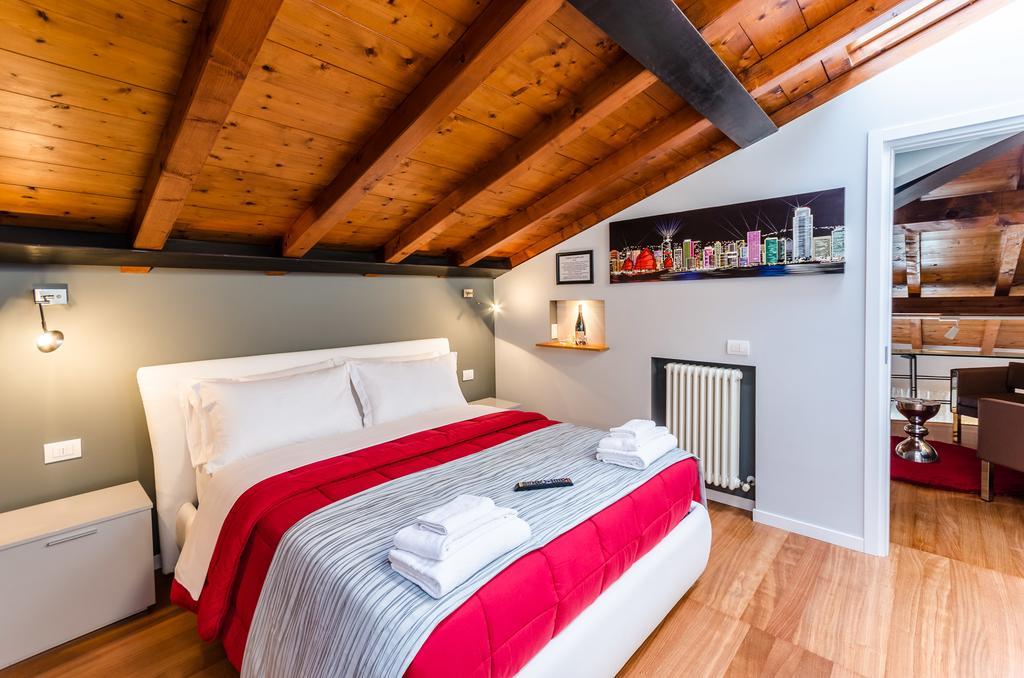 Duomo Guesthouse ピアチェンツァ 部屋 写真