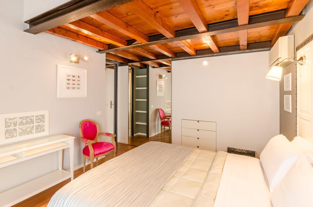 Duomo Guesthouse ピアチェンツァ 部屋 写真