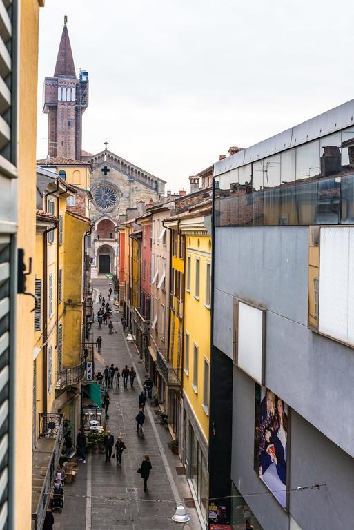 Duomo Guesthouse ピアチェンツァ エクステリア 写真