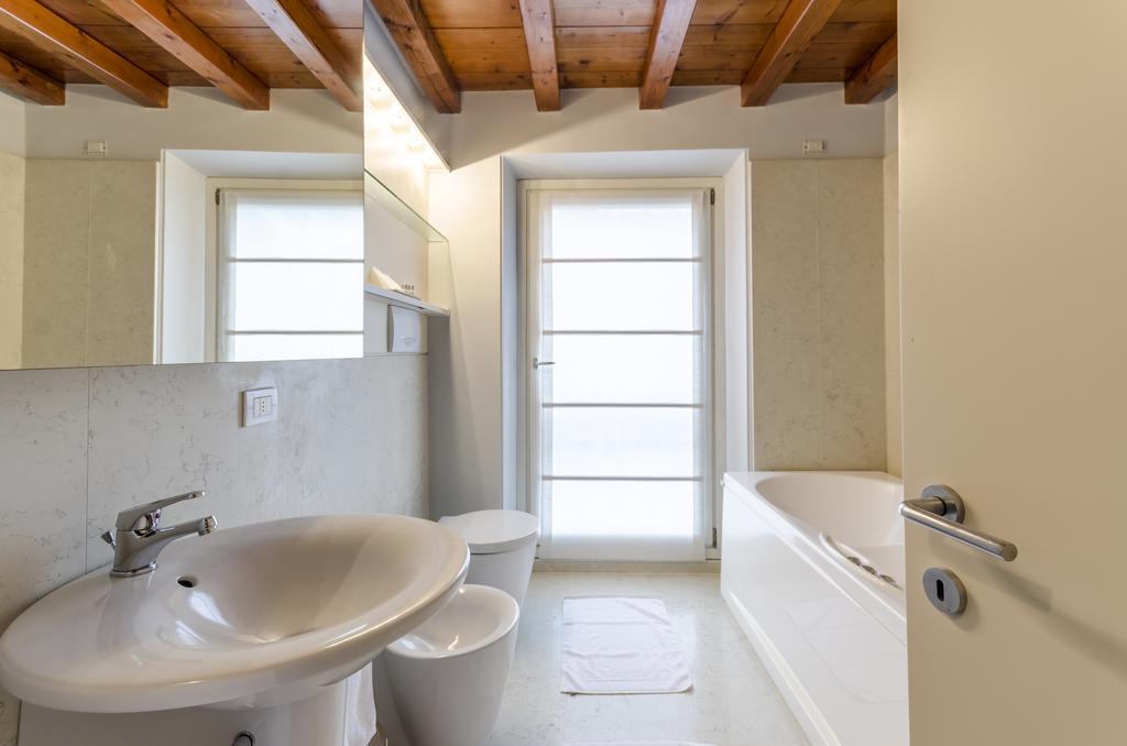 Duomo Guesthouse ピアチェンツァ エクステリア 写真